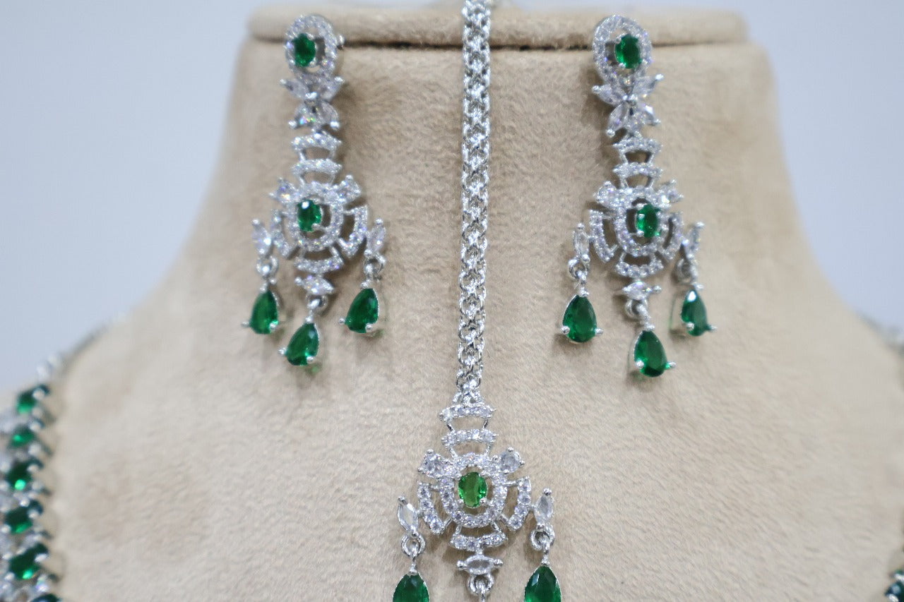 Dainty Green Jewellery Set SIVA by Anika