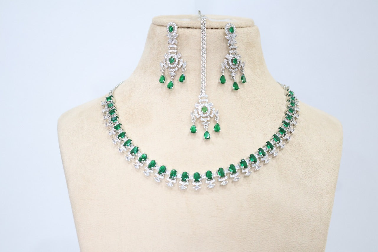 Dainty Green Jewellery Set SIVA by Anika