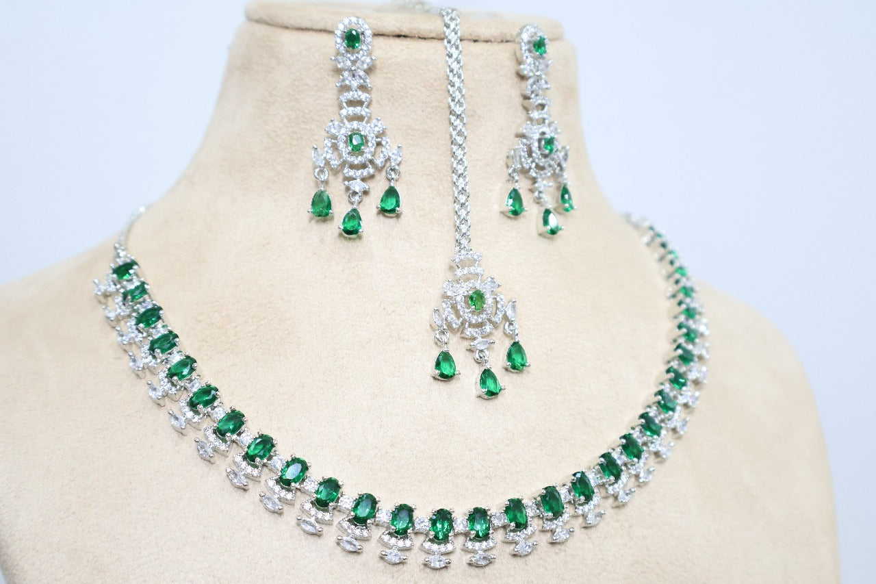 Dainty Green Jewellery Set SIVA by Anika