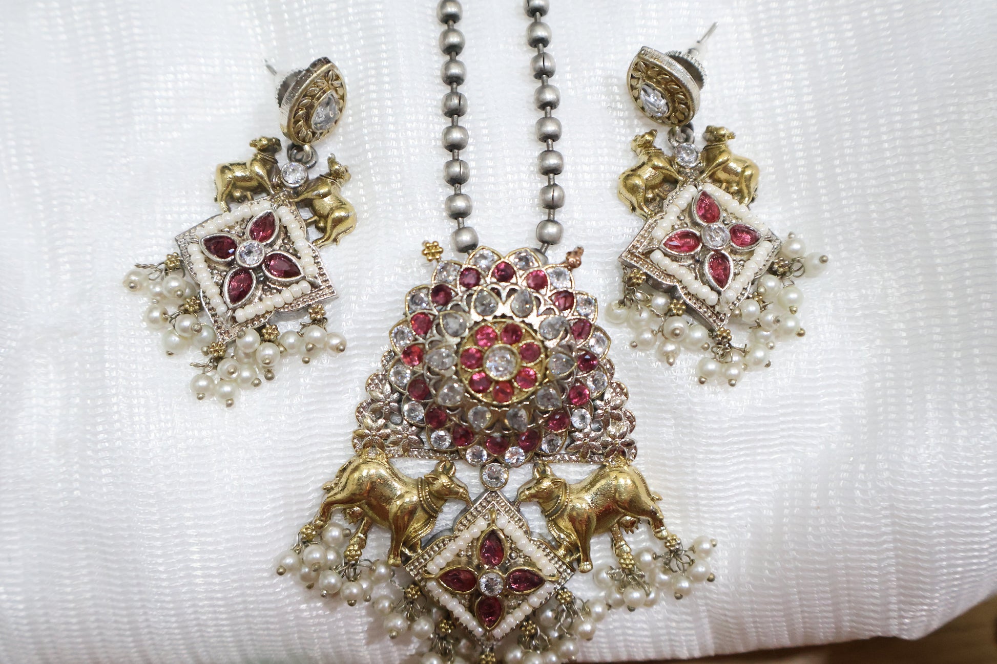 Kundan pink white Jewellery Set SIVA by Anika