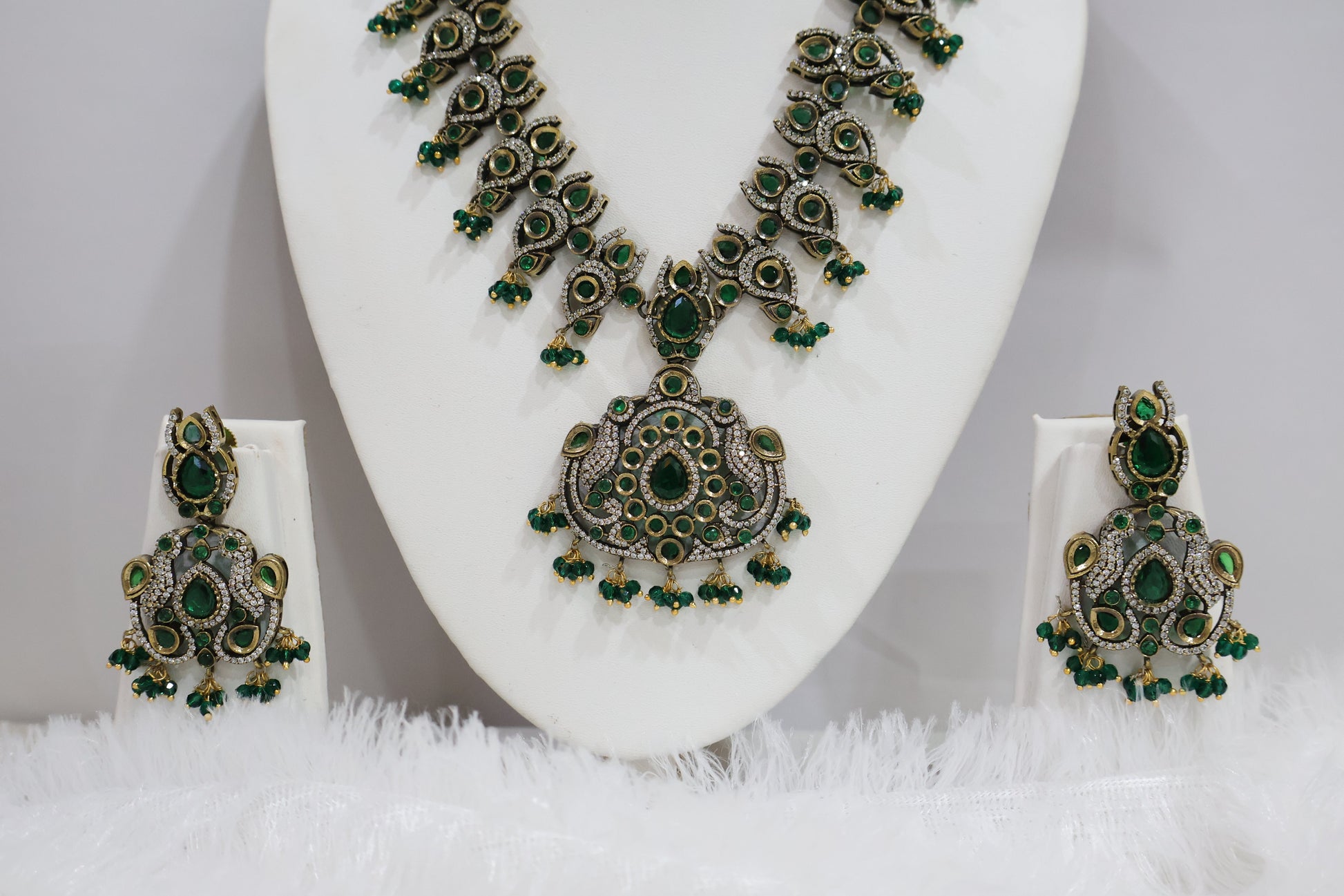 Elite Chic Jewellery Sets SIVA by Anika