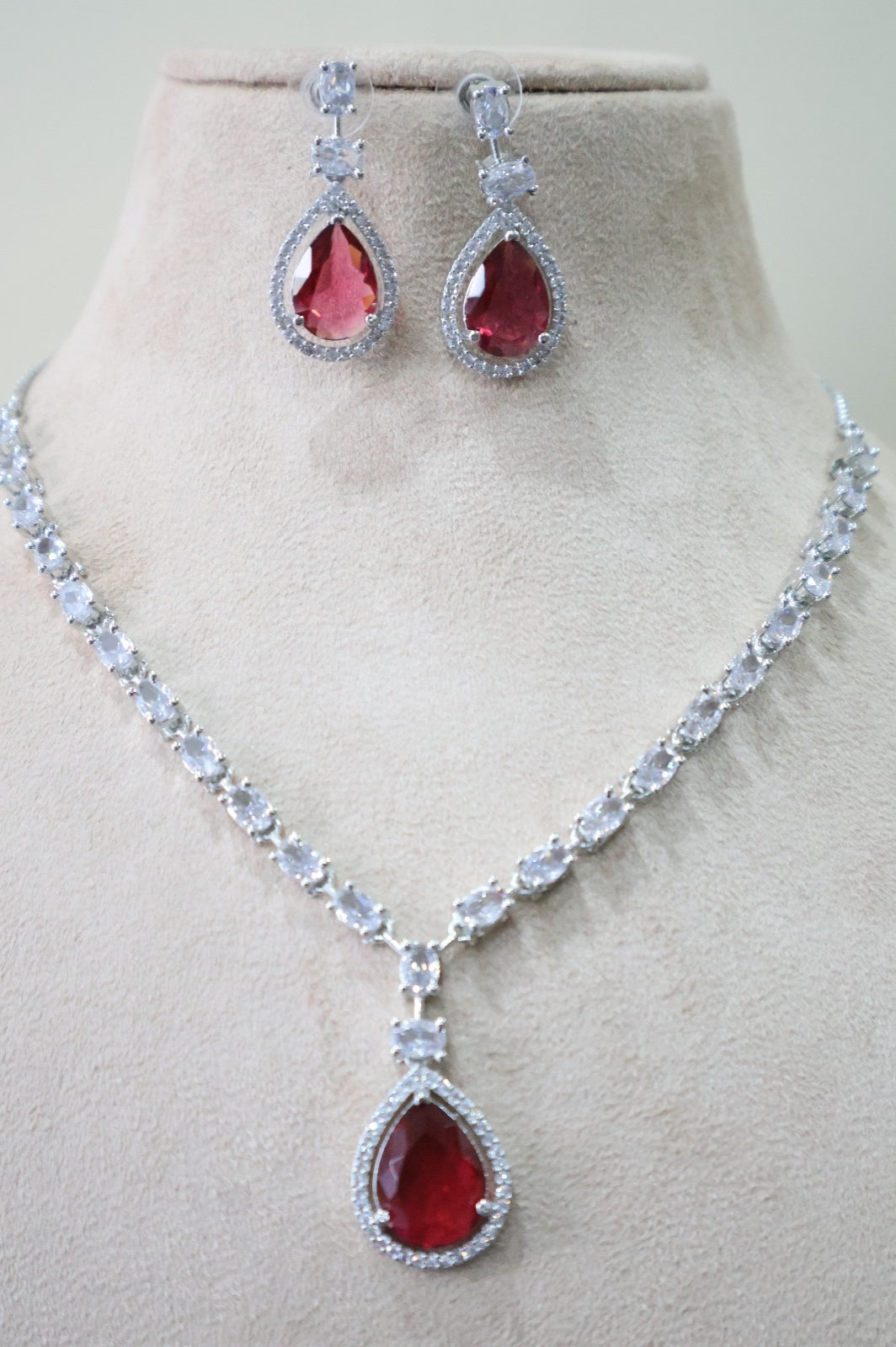 Jhanvi Trendy Necklaces SIVA by Anika