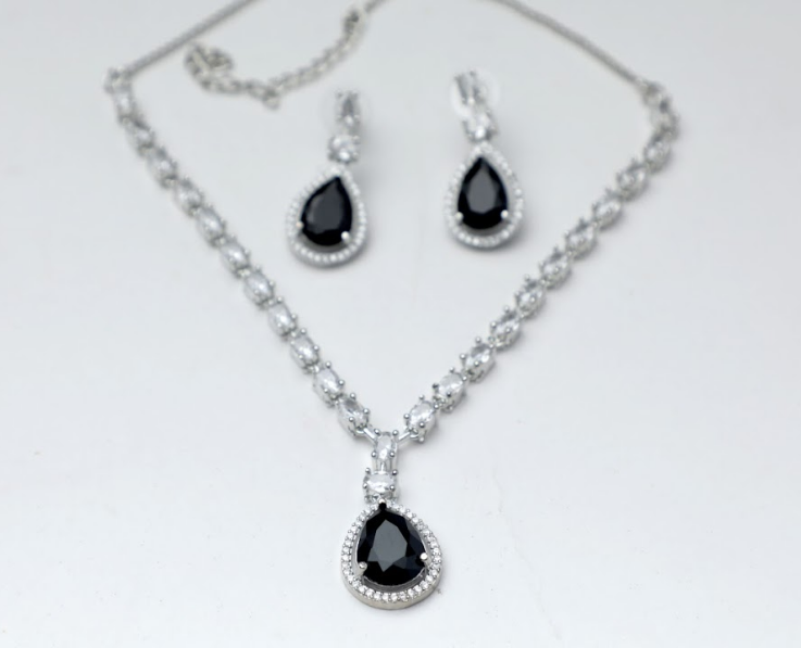 Drop Design Necklace Set SIVA by Anika