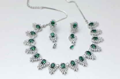 Graceful Green Jewellery Set SIVA by Anika